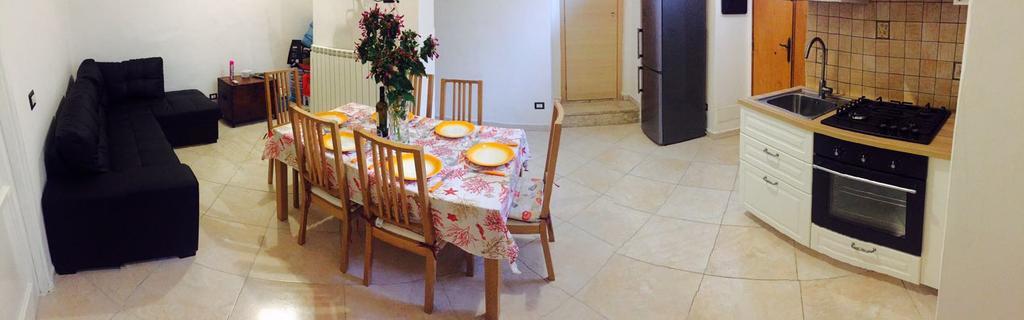 Aloha House Pensión Formia